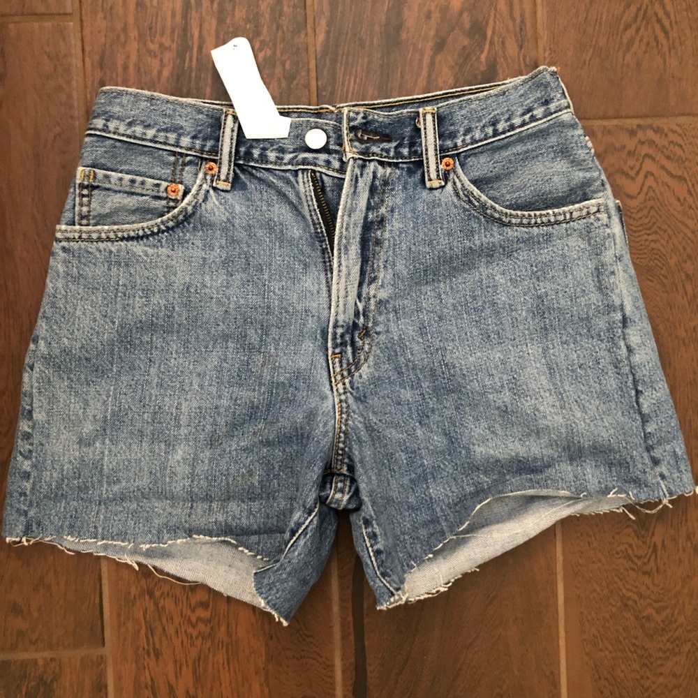 Vintage 80s Levi’s Mom High Waisted Shorts